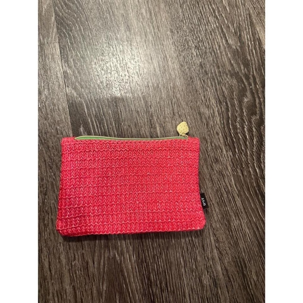 Ipsy Pink Woven Straw Cosmetic Bag Small Pouch with Heart Zipper Pull